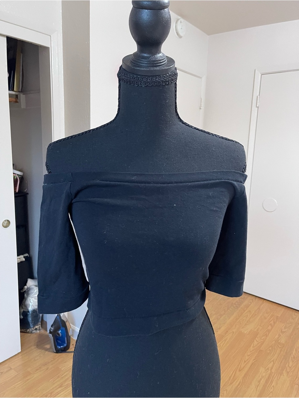 Black Off-the-Shoulder Cropped Top